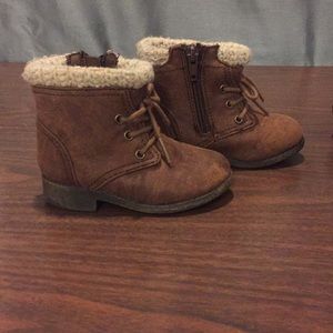 Garanimals brand boots size 6 #102